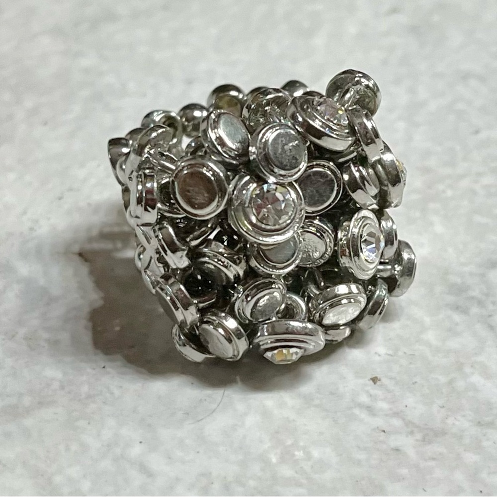 Cluster Crystal Stretch Ring - Picture 2 of 4